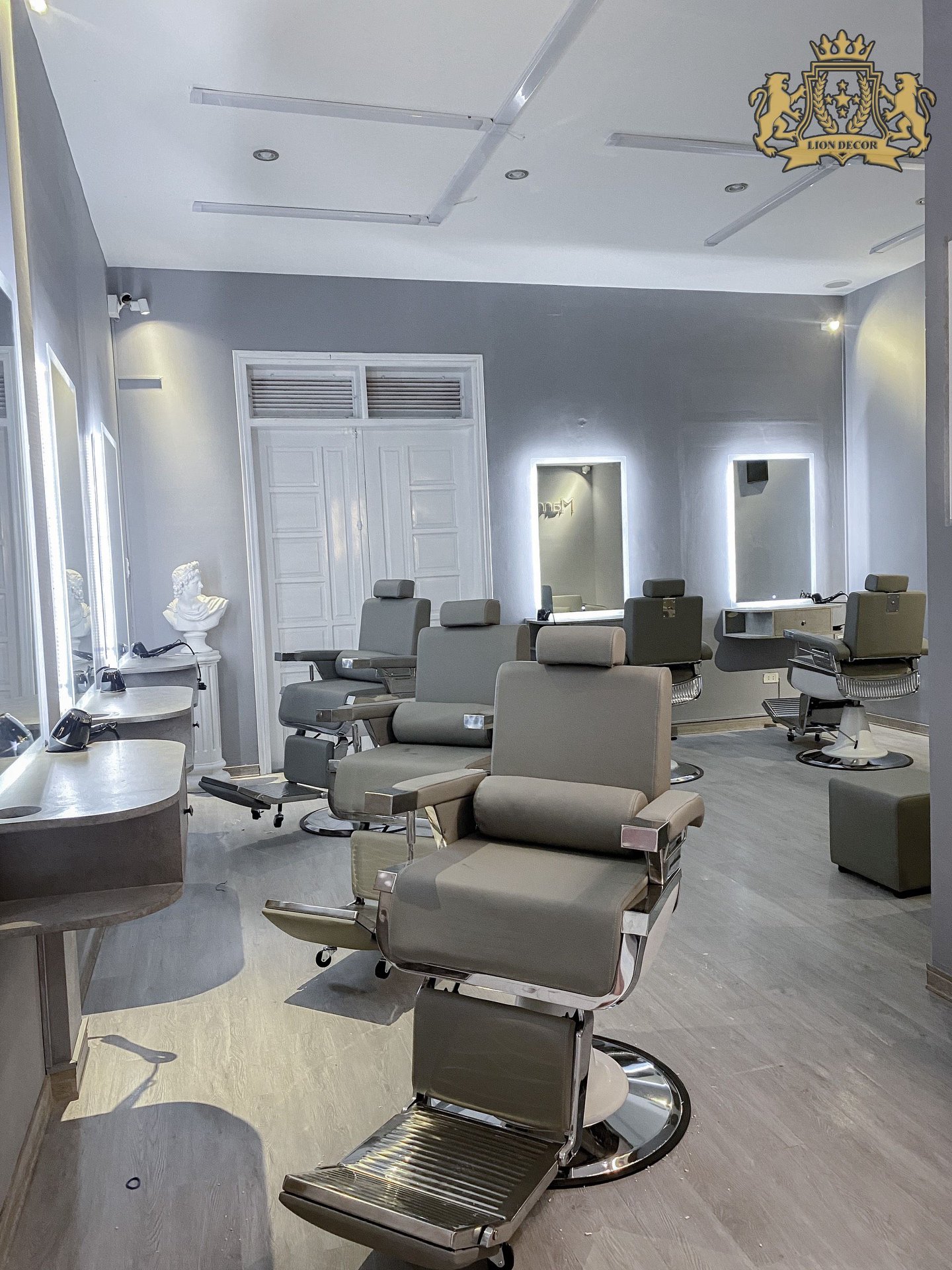 Lion Decor – Ghế Barber Cao Cấp | Ghế Cắt Tóc Nam – Nội Thất Barber Chuyên Nghiệp