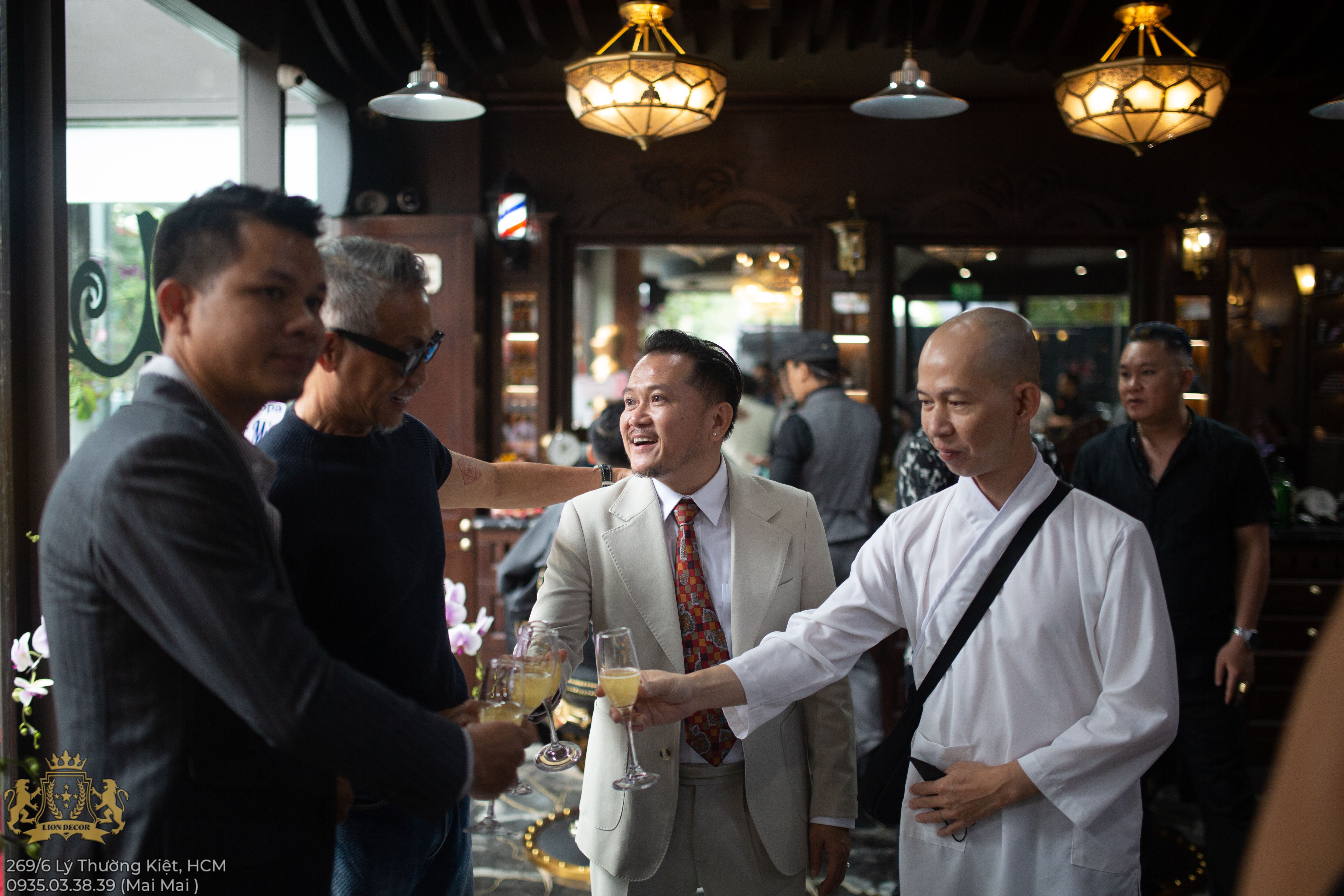 Lion Decor – Ghế Barber Cao Cấp | Ghế Cắt Tóc Nam – Nội Thất Barber Chuyên Nghiệp