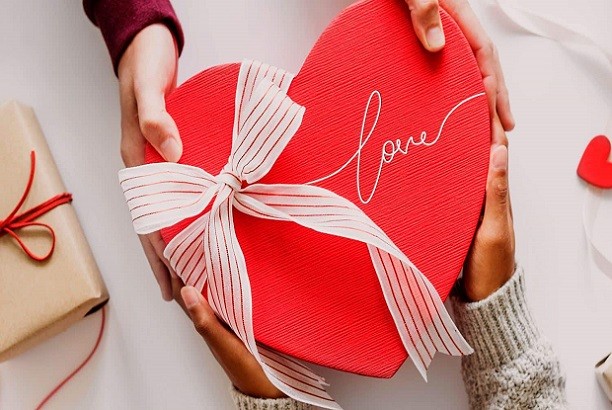 [Giải đáp] Ngày lễ Valentine nên tặng gì cho bạn trai?