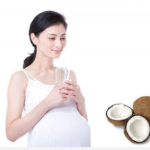 Mang thai nên dùng sữa rửa mặt nào?