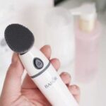 mc3a1y-re1bbada-me1bab7t-silicone-cleansing-brush-int-2-1