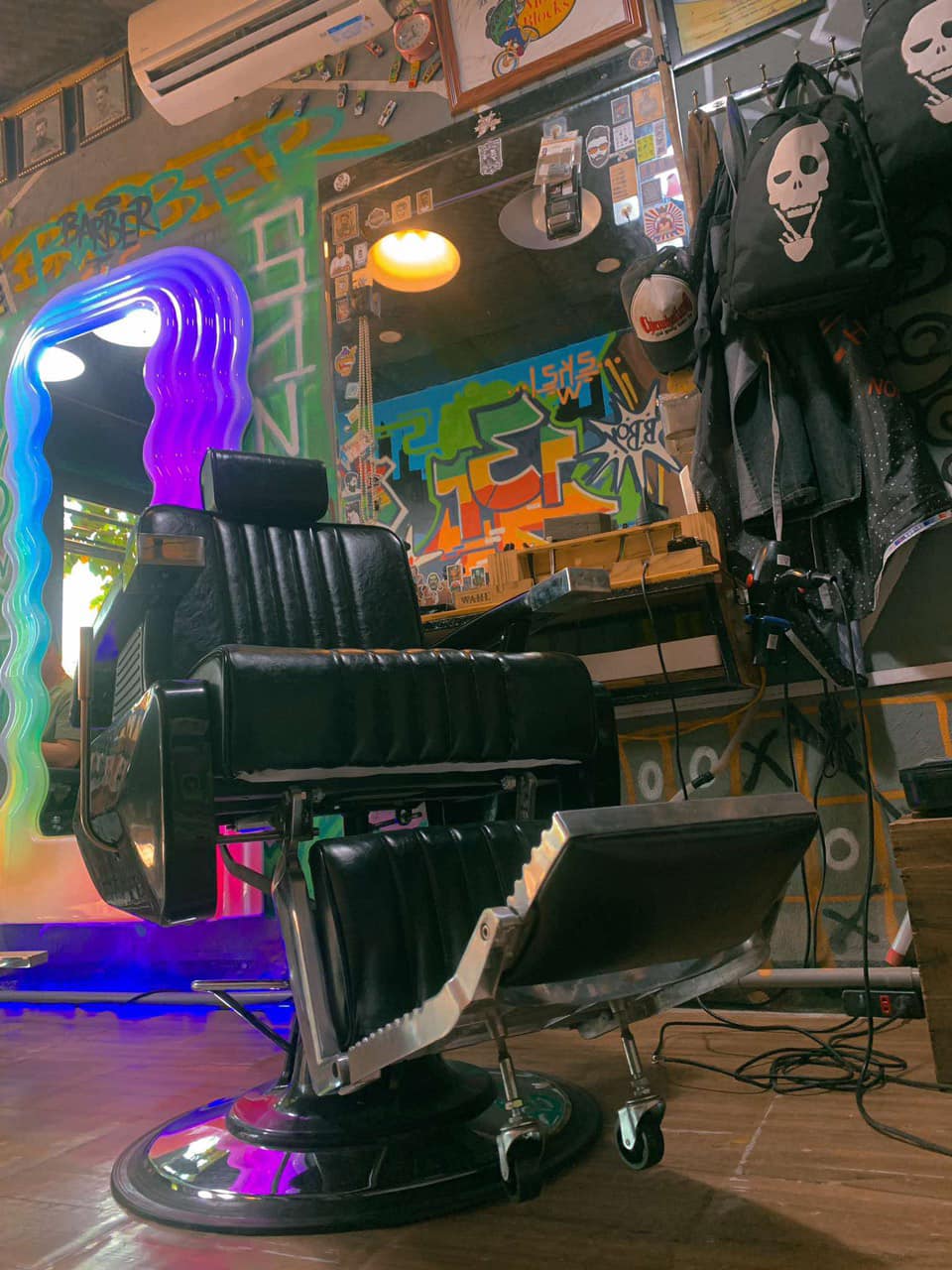 Lion Decor – Ghế Barber Cao Cấp | Ghế Cắt Tóc Nam – Nội Thất Barber Chuyên Nghiệp