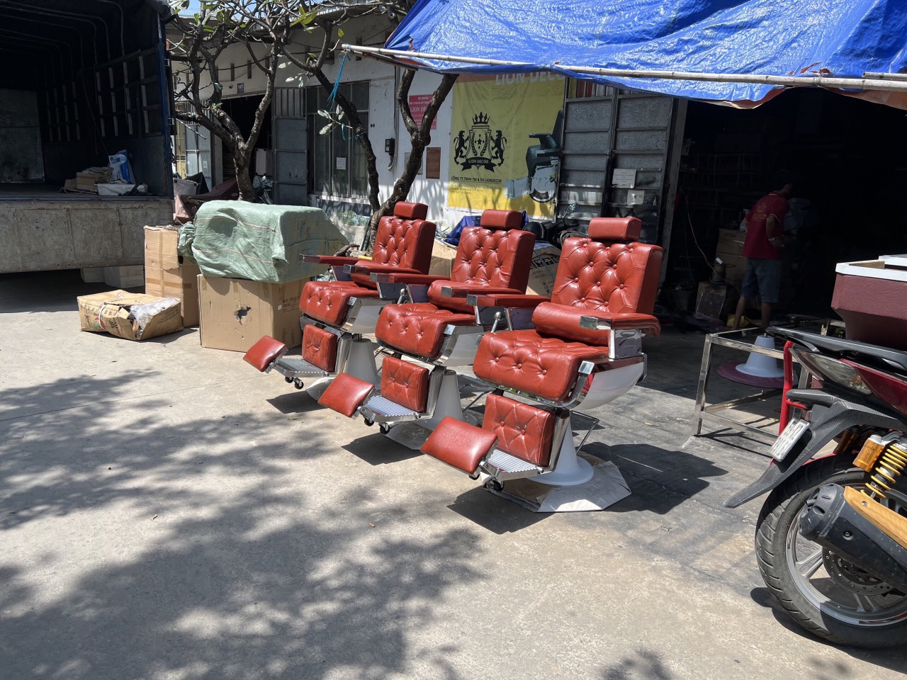 Lion Decor – Ghế Barber Cao Cấp | Ghế Cắt Tóc Nam – Nội Thất Barber Chuyên Nghiệp