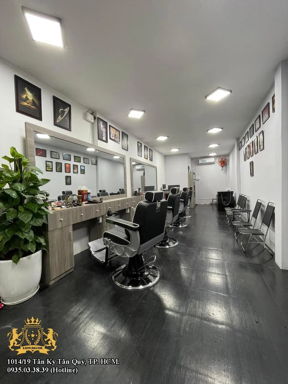Decor Barber Shop Lâm Đồng – Mẫu Trang Trí Tiệm Tóc Đẹp Nhất 2025 2 thiet ke barber lion decor moc barber shop dep binh tan 11zon 1