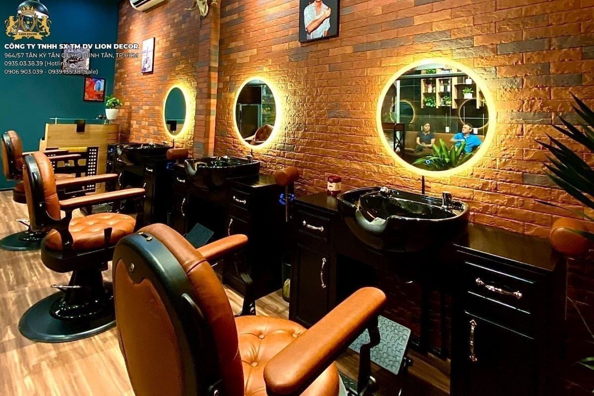 Bài trí ánh sáng cho barber shop với tone vàng ấm và trắng sáng