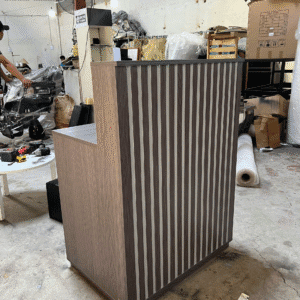 Alternative view of Quầy Thu Ngân Lam Gỗ Có Ngăn Kéo & LED – Thiết Kế Theo Yêu Cầu