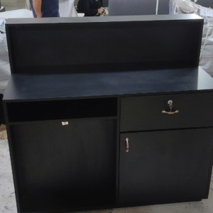 Quầy Thu Ngân Tối Giản Màu Đen – Thiết Kế Theo Yêu Cầu