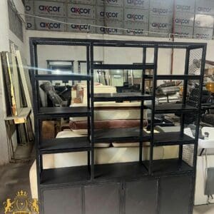 Tủ Trưng Bày Barber Khung Sắt Kệ Kính – Thiết Kế Theo Yêu Cầu 7 ke-trung-bay-hoa-chat-tu-trung-bay